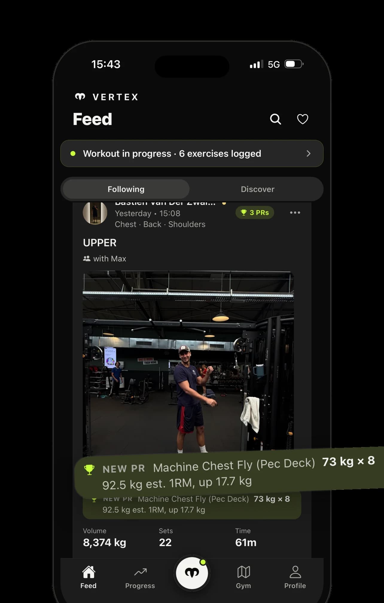 The feed: a friend's upper-body session with a gym photo and a new PR on the machine chest fly, 73 kg for 8.